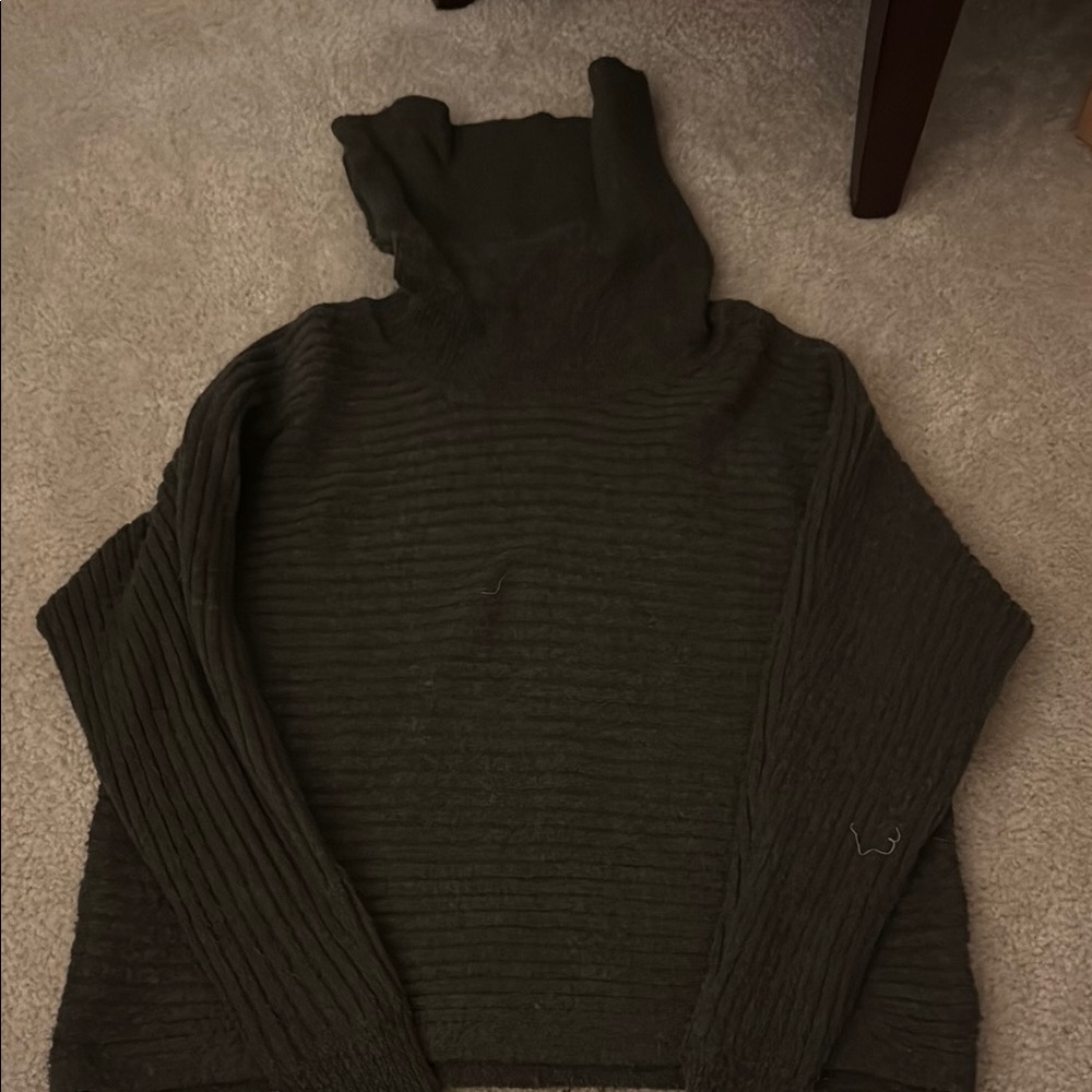 Men's Dark Green Sweater